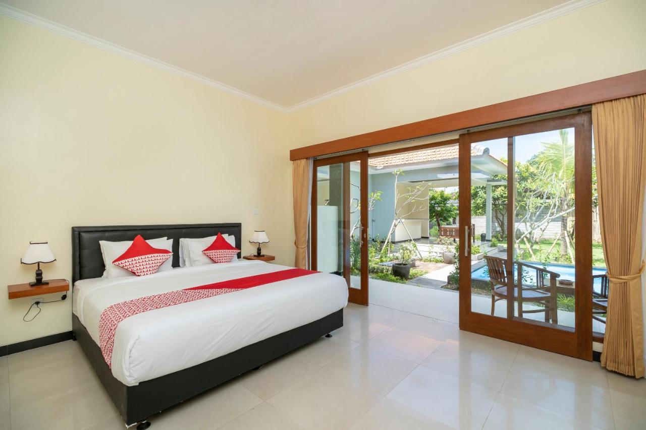 Oyo 912 Pondok Garden Bali Guesthouse Нуса-Дуа Экстерьер фото