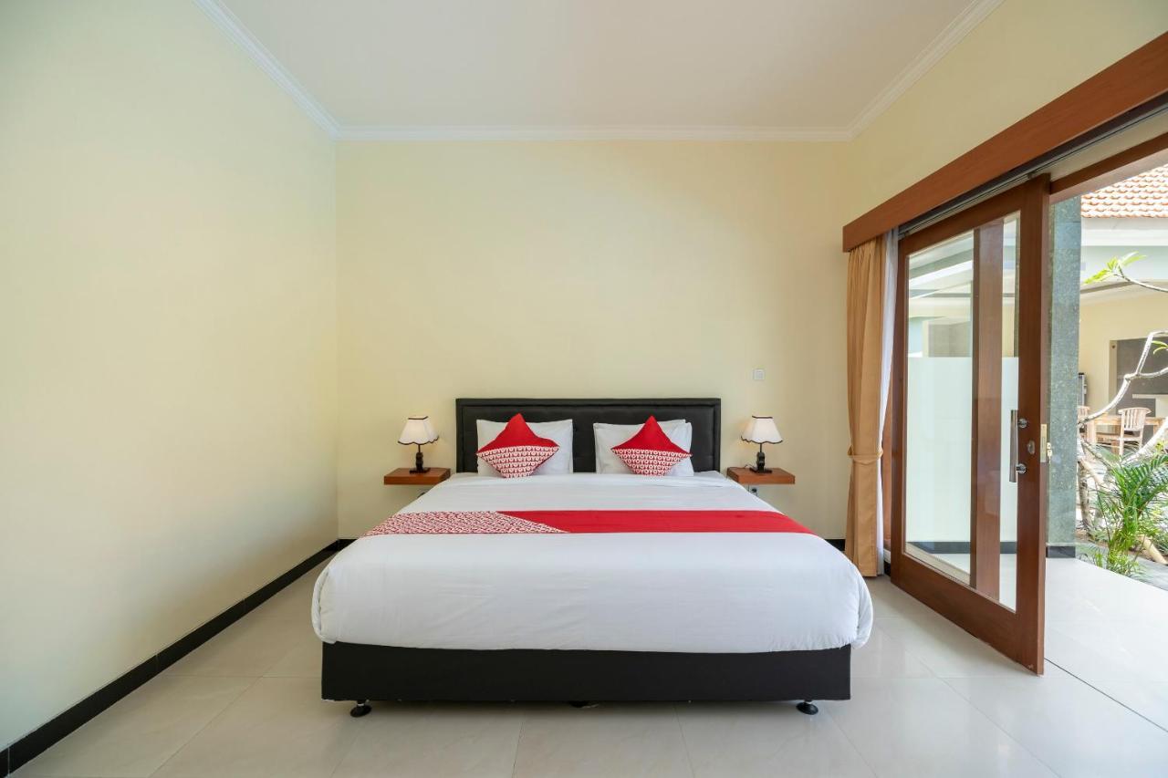 Oyo 912 Pondok Garden Bali Guesthouse Нуса-Дуа Экстерьер фото